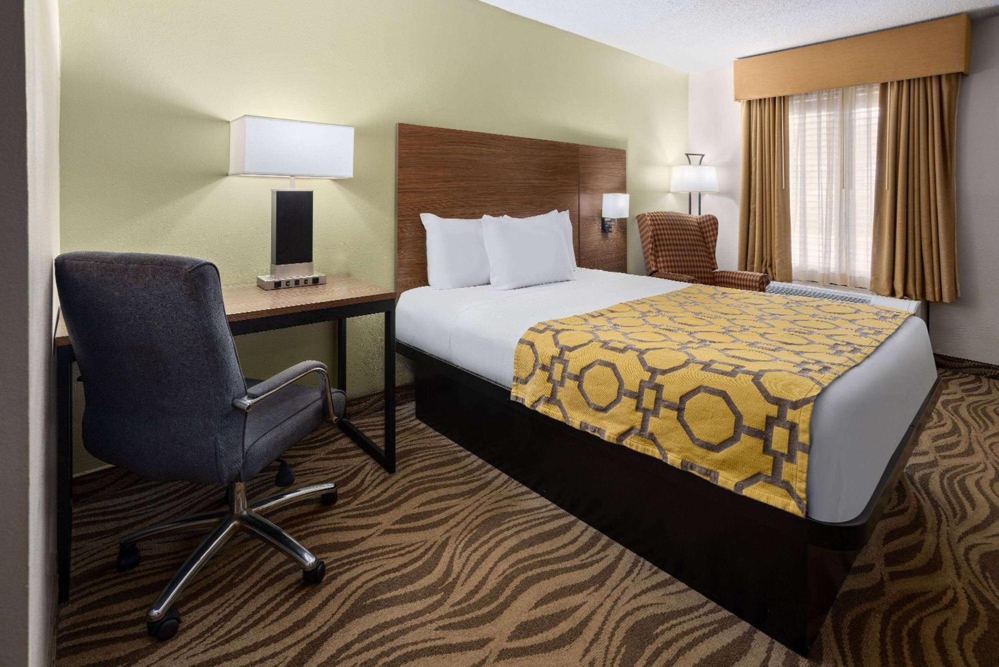 Hotel Baymont By Wyndham Griffin Extérieur photo